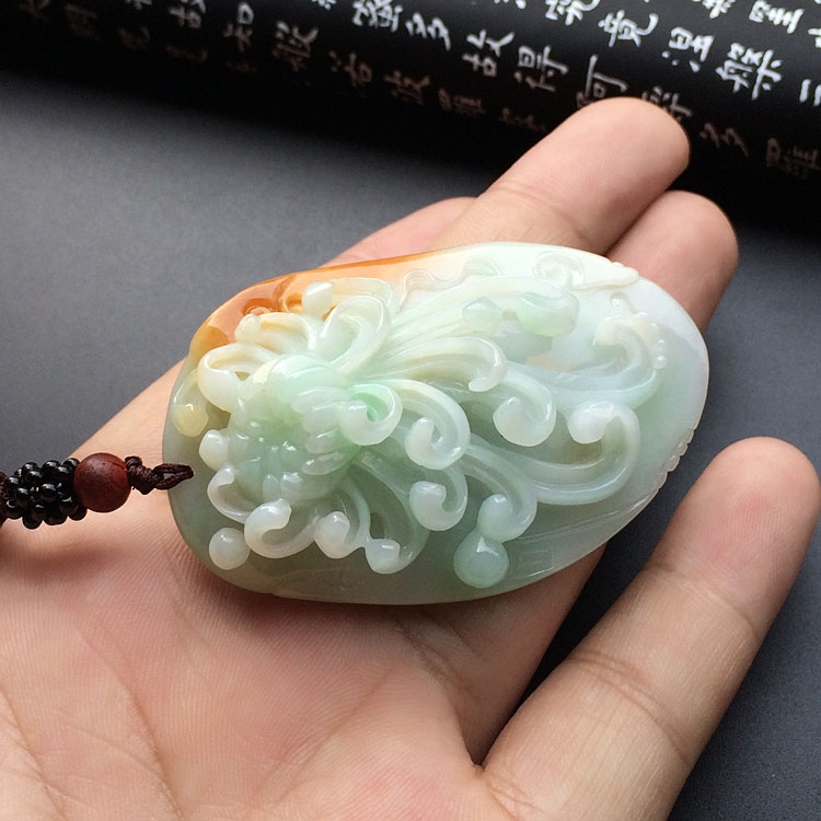 糯冰种黄翡花中隐士挂件