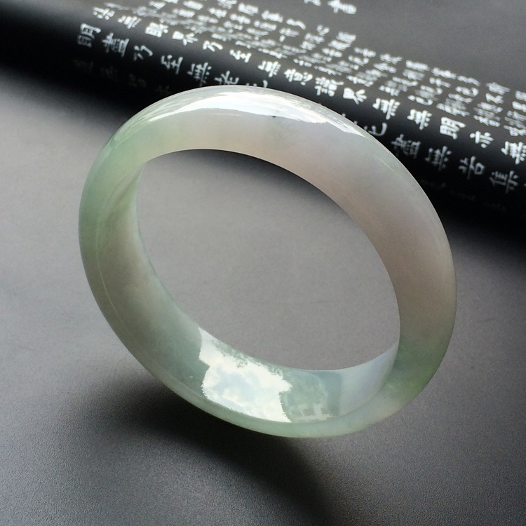 (超值推荐)糯冰种晴水手镯(59mm)