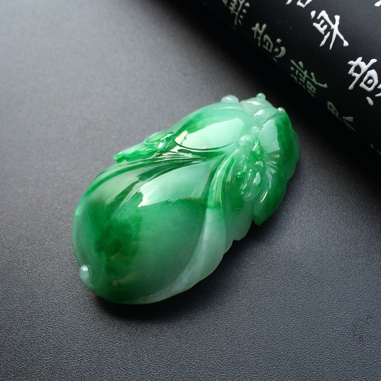 (超值推荐)糯冰种阳绿玉兰花挂件