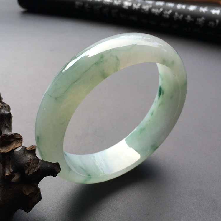 (超值推荐)糯冰种飘花手镯(57.9mm)