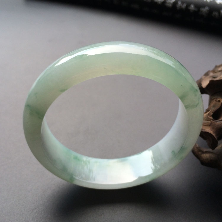 (超值推荐)糯冰种飘花手镯(57.9mm)
