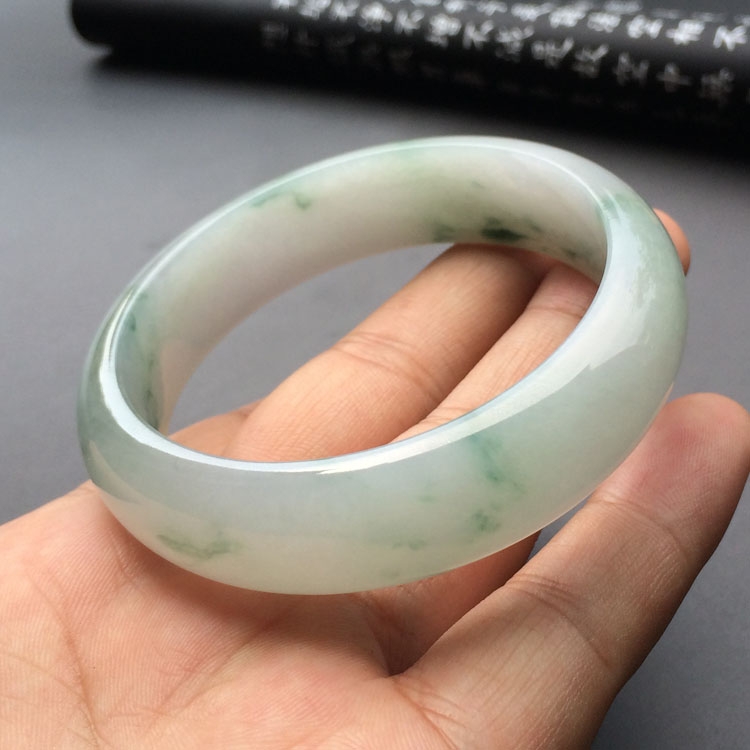 (超值推荐)糯冰种飘花手镯(57.9mm)