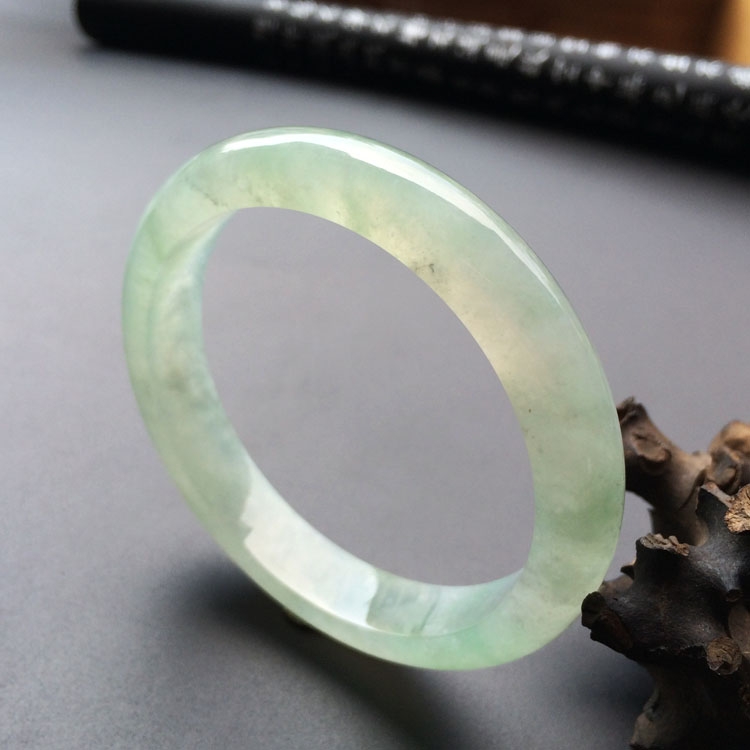 (超值推荐)冰种晴水手镯(57.8mm)