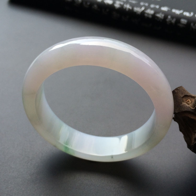 (超值推荐)糯冰种淡春带彩手镯(52.3mm)