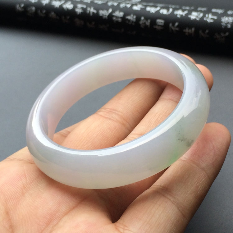 (超值推荐)糯冰种淡春带彩手镯(52.3mm)