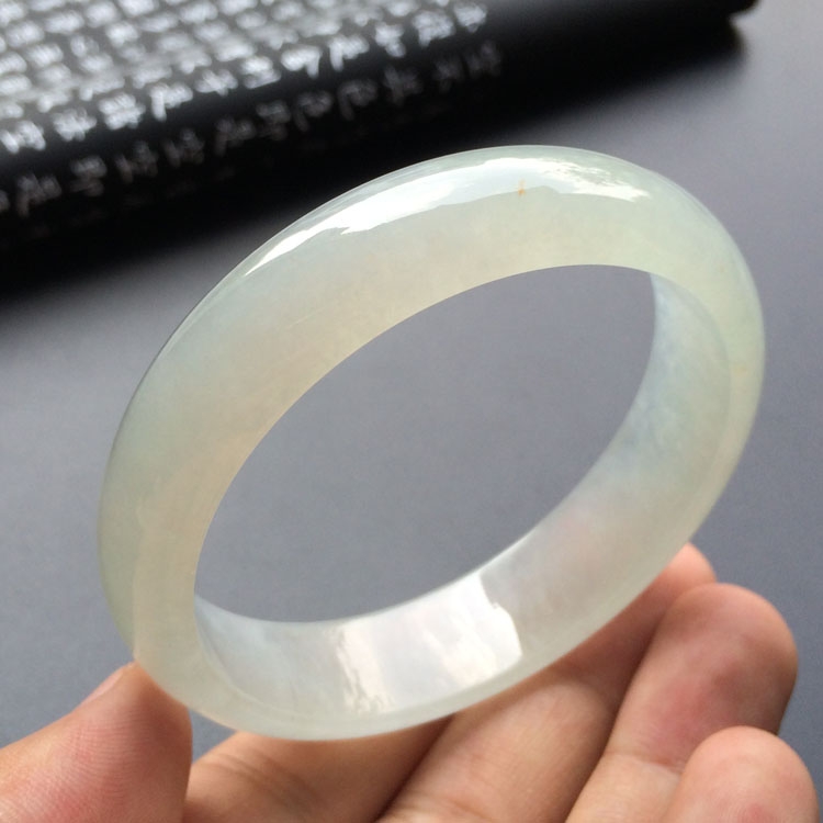 （超值推荐）冰种淡晴水手镯（58.6mm）