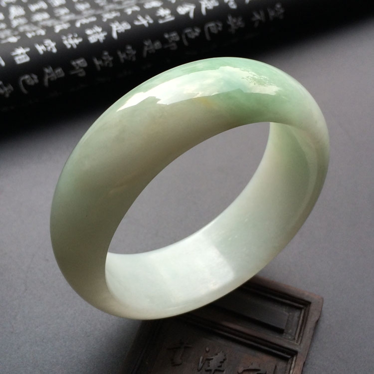 糯冰种晴水手镯（54.7mm）