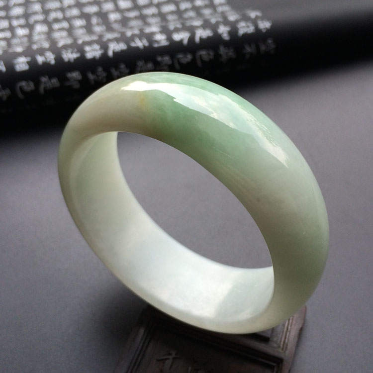 糯冰种晴水手镯（54.7mm）