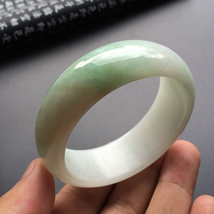 糯冰种晴水手镯（54.7mm）
