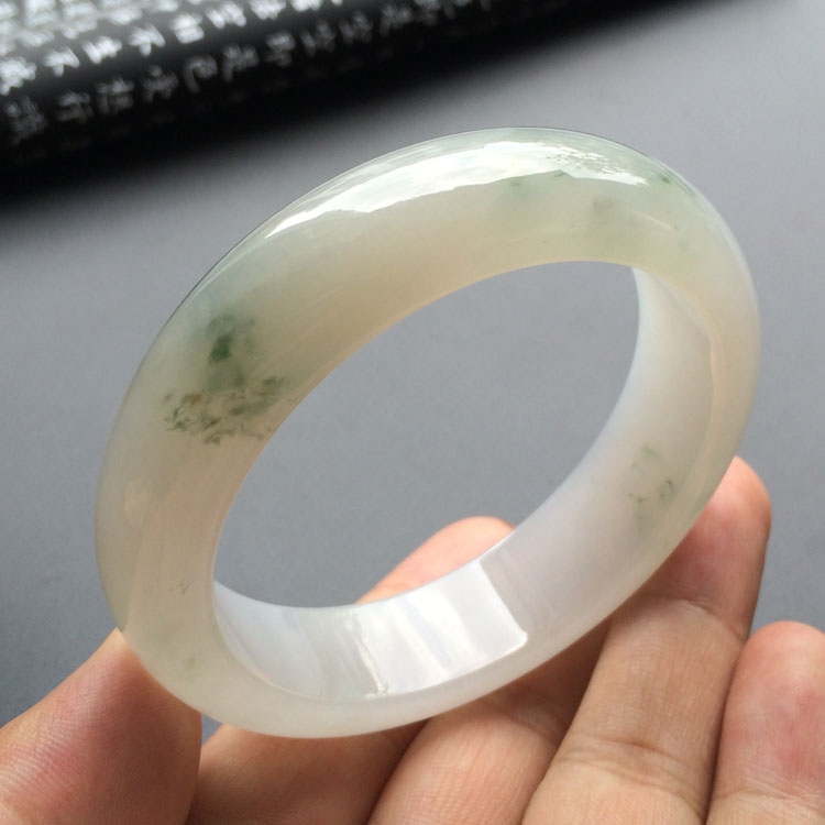 (超值推荐)糯冰种飘花手镯（58.3mm）
