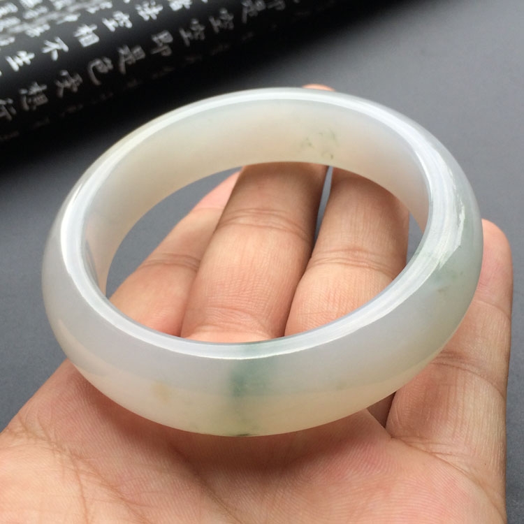 (超值推荐)糯冰种飘花手镯（58.3mm）