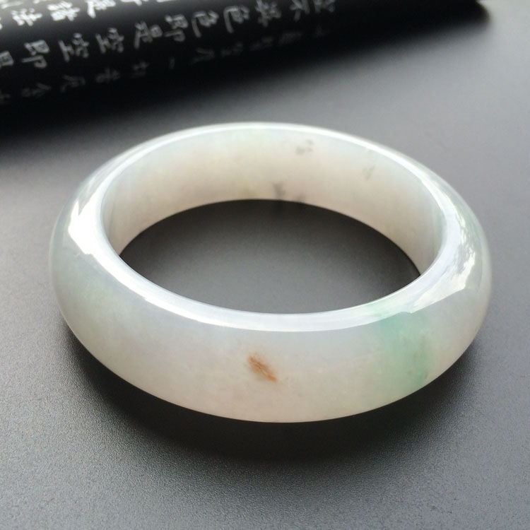 （超值推荐）糯冰种略飘花手镯（57.4mm）