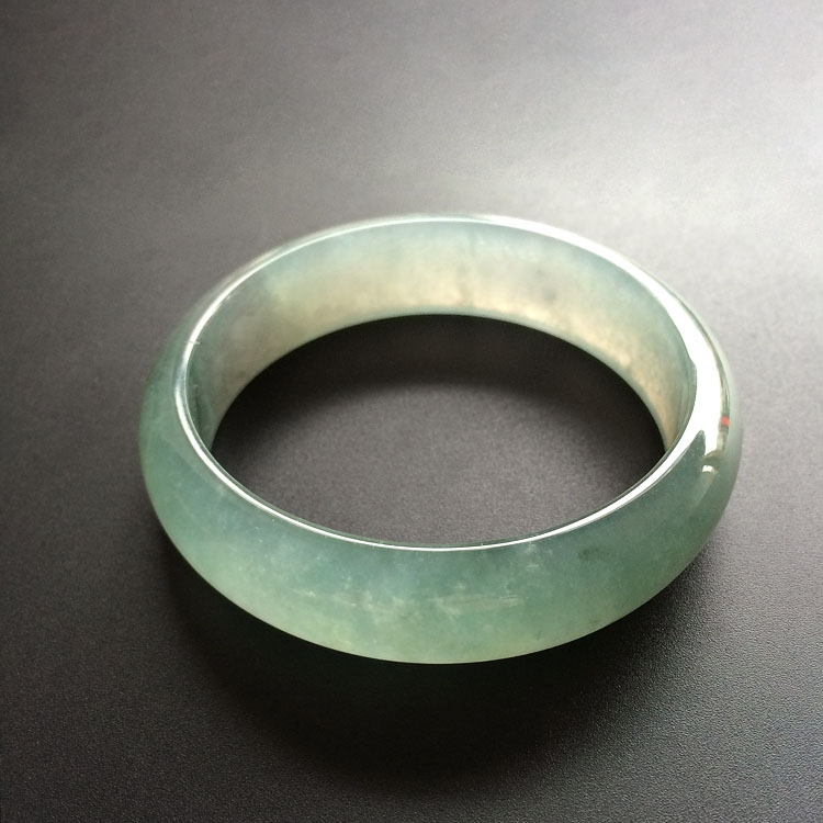 （超值推荐）冰种晴水略飘花手镯（58.6mm）