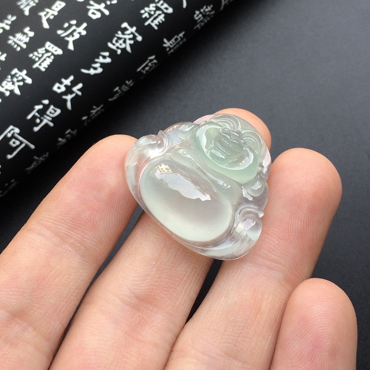 冰种淡晴水玉佛挂件