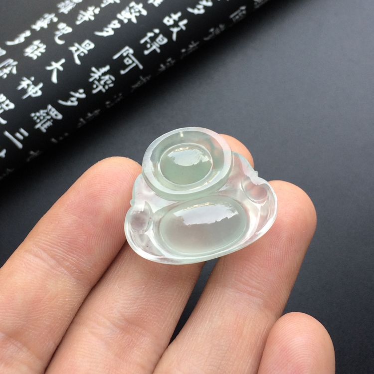 冰种淡晴水玉佛挂件