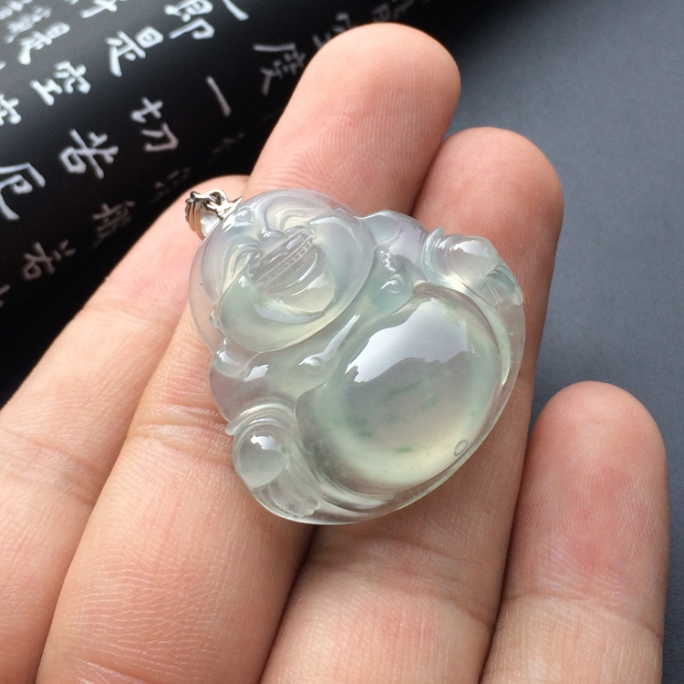 (超值推荐)冰种略飘花玉佛挂件
