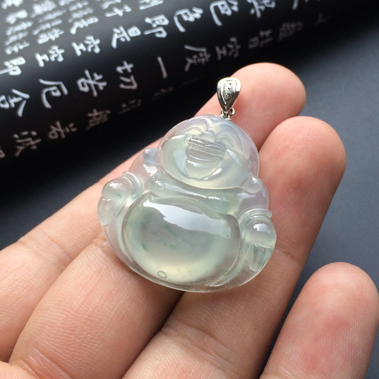(超值推荐)冰种略飘花玉佛挂件
