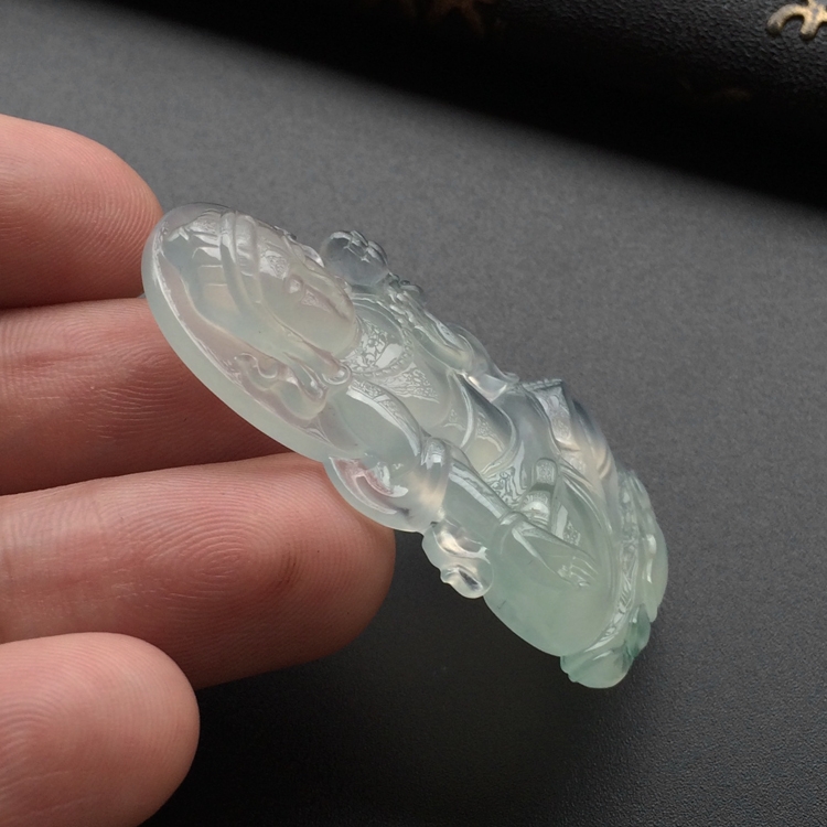 (超值推荐)冰玻种淡晴水略飘花度母挂件