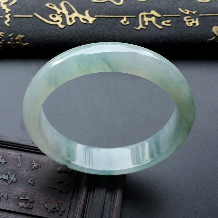 （超值推荐）冰种飘花手镯（57.9mm）