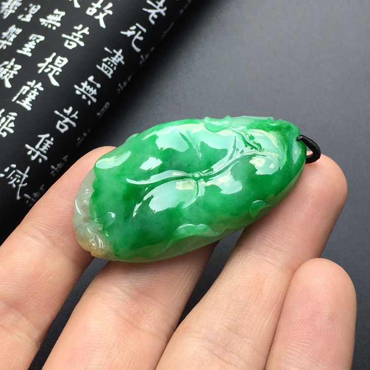 糯冰种阳绿一路连科挂件