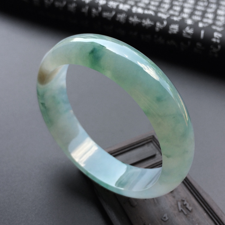 (超值推荐)冰种飘花手镯(55.7mm)