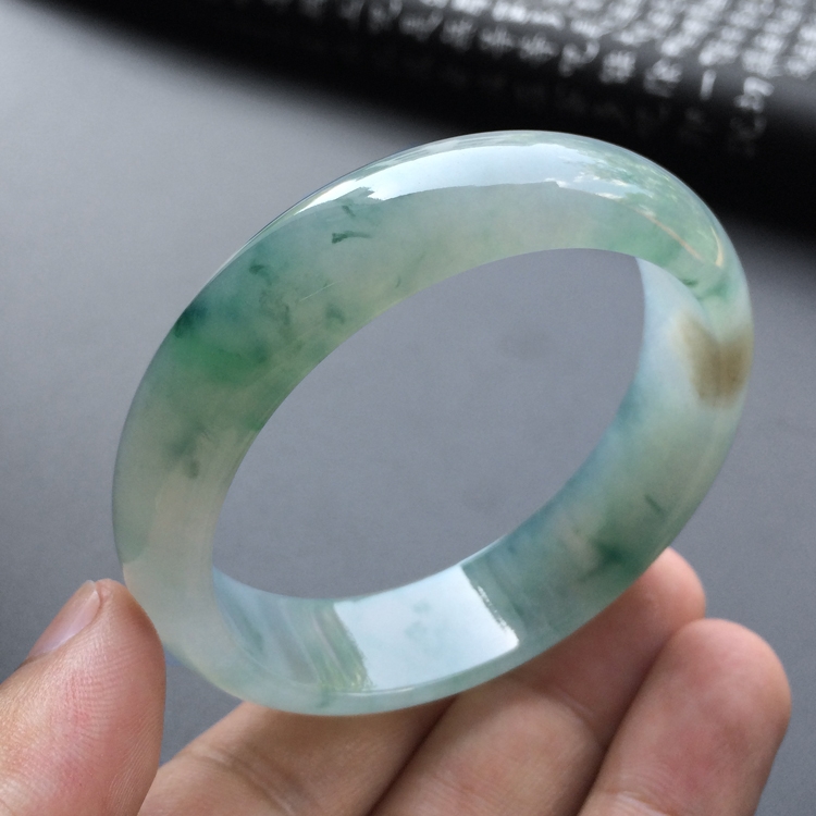 (超值推荐)冰种飘花手镯(55.7mm)