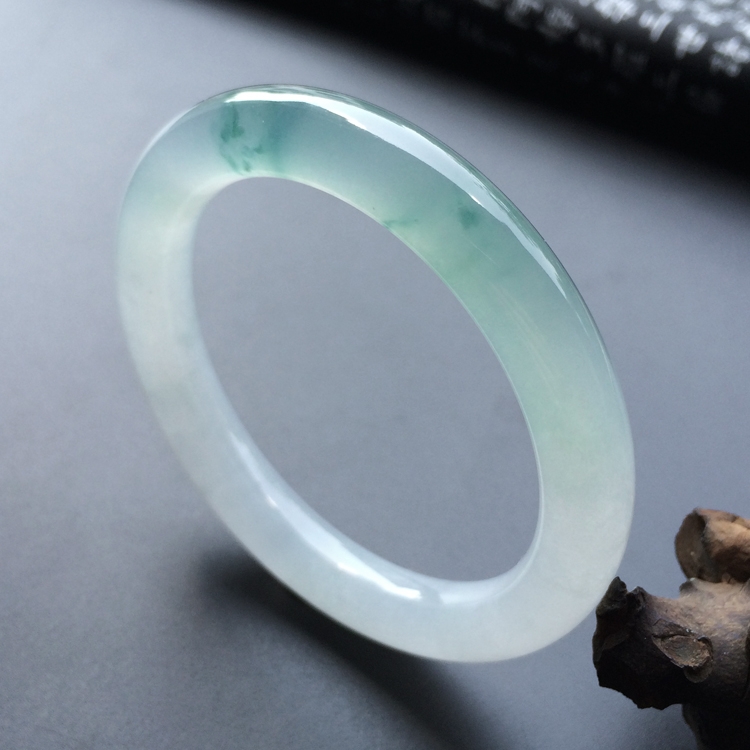 (超值推荐)冰种飘花圆条手镯(53.3mm)