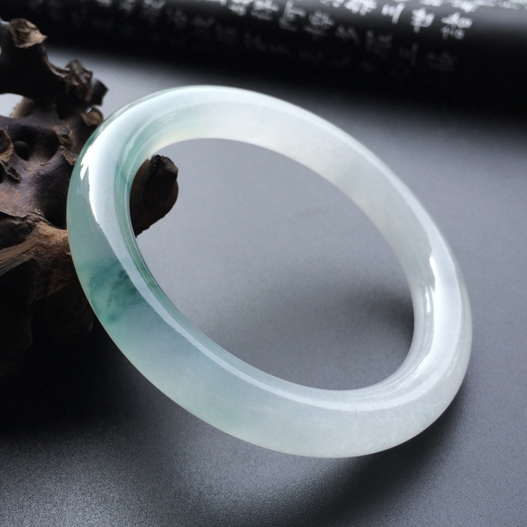 (超值推荐)冰种飘花圆条手镯(53.3mm)