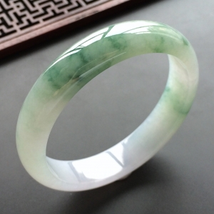 (超值推荐)糯冰种飘花手镯(57mm)
