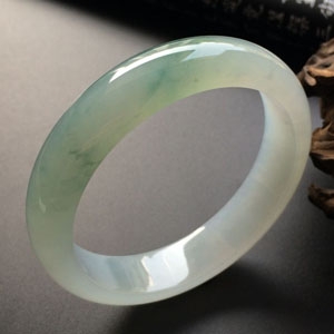 糯冰种飘花手镯（57.5mm）