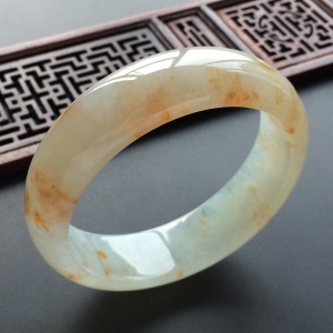 (超值推荐)糯冰种飘黄花手镯(59.1mm)
