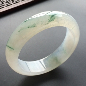 (超值推荐)冰种飘花手镯(54.3mm)