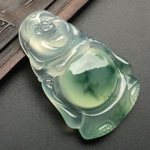 冰种飘花站佛挂件