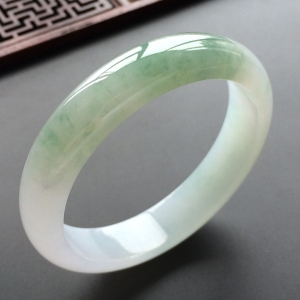 (超值推荐)糯冰种飘花手镯(57.2mm)