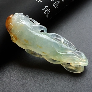 糯冰种黄翡略飘花人生如意挂件