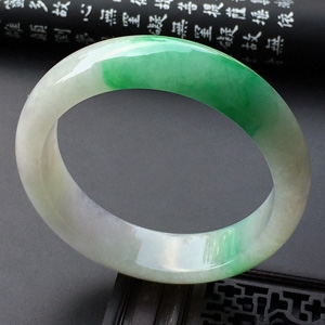 糯冰种飘翠手镯(58.5mm)