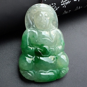 糯冰种飘翠观音挂件