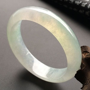 （超值推荐）冰种淡晴水手镯（58.6mm）