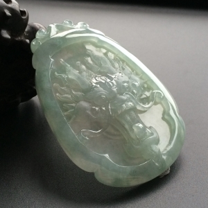 (超值推荐)糯冰种晴水龙头挂件