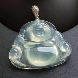 冰种淡晴水玉佛挂件