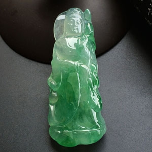 (超值推荐)冰种飘绿花站观音挂件