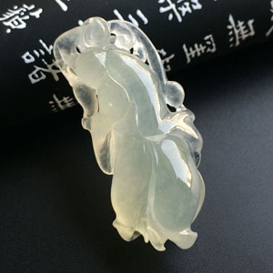 冰种淡晴水玉兰花挂件