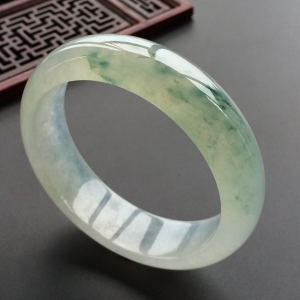 (超值推荐)冰种飘花手镯(58mm)