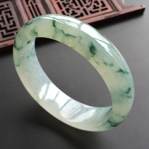 (超值推荐)冰种飘花手镯(58.6mm)