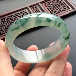 (超值推荐)冰种飘花手镯(58.6mm)