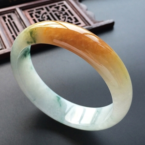 (超值推荐)糯冰种黄翡飘花手镯(57.4mm)