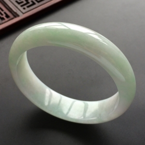(超值推荐)糯冰种晴水手镯(57.5mm)