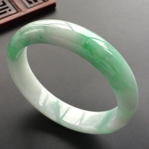 (超值推荐)糯冰种飘花手镯(56mm)