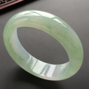 (超值推荐)糯冰种飘花手镯(57.4mm)