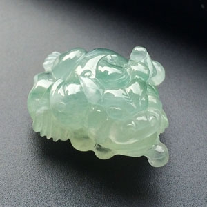 (超值推荐)冰种淡晴水招财进宝挂件